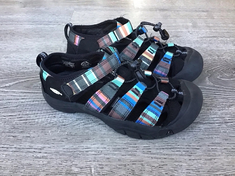 KEEN Newport H2 Sandals Youth Boys Size 3 Black Waterproof Kids Hiking Shoes - Image 1 of 4