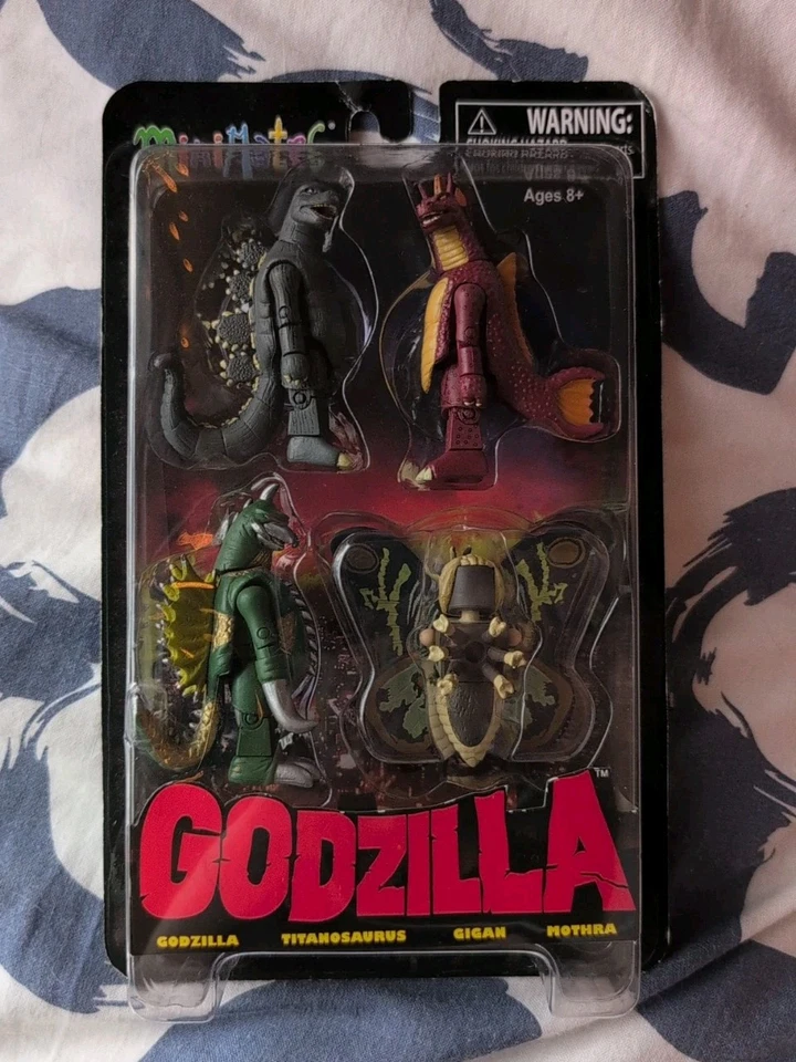JUEGO GODZILLA MINIMATES - Godzilla, Mothra, Gigan, titanosaurus - EXCELENTE ESTADO Foto 1 de 4