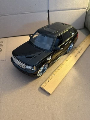 Range Rover Sport Maisto 1:18 edición “Allstar”.  Foto 1 de 4