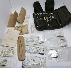 U.S. Military Army Vietnam War Field Gear Medic Surgical Instrument Surgery Kit - Bild 1 von 15