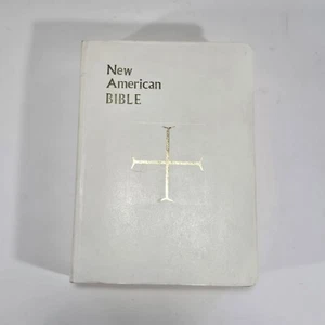 NAB St. Joseph Edition of the New American Bible 1970 White Imitation Leather - Foto 1 di 12