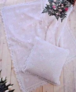 HÄKELMUSTER - SCHÖNE KLEINE HERZEN BABYDECKE/SCHAL & KISSENBEZUG - Bild 1 von 1