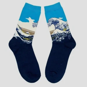 1 Paar Damen Neuheit Socken. Kunstmotiv, Hokusais Wellendruck. Größe 4-7. NEU - Bild 1 von 1