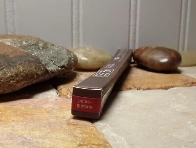 Aveda Feed My Lips Pure Nourish-mint Lip Liner in Pomegranate 07 New in Box - Image 1 of 2