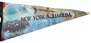 New York Aquarium Travel Souvenir Vintage Large Felt Pennant Flag Banner 28" - Picture 1 of 8