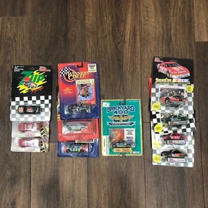 1992 1993 NASCAR Racing Champions Stock Car w/ Card and Display & Winners Circle - Picture 1 of 13
