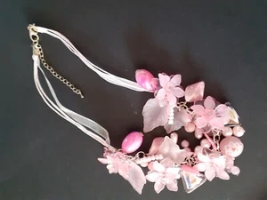 FLORAL NECKLACE STATEMENT LUCITE/GLASS BEADS ADJUSTABLE PINKS MULTI HAND MADE - Picture 1 of 1