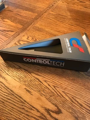 Carrocería de carbono Control Tech Carbon "Módulo"/rieles SS con cubierta de cuero Foto 1 de 4