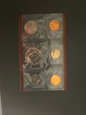1990 United States Mint Uncirculated Coin Set - Image 1 of 4