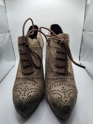 Calzado Fergie Gatsby Stone Tacones Altos Talla 7 Foto 1 de 4