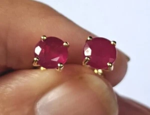 RUBY EARRINGS - 9ct Gold - 2.5+ Carats - Beautiful Colour and Size - BNWT - Picture 1 of 8