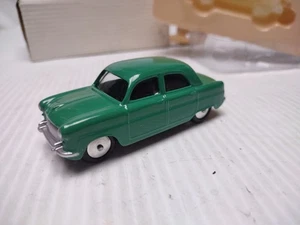 CORGI TOYS FORD CONSUL  - Picture 1 of 10