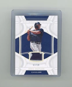 2022 Panini National Treasures Josh Naylor 2-CLR SWATCH JSY Patch /10 No. 55 - Bild 1 von 2