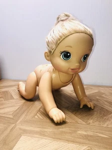 Hasbro Baby Alive 2016 Baby Go Bye Bye interaktive Krabbelpuppe blond funktioniert nicht - Bild 1 von 15