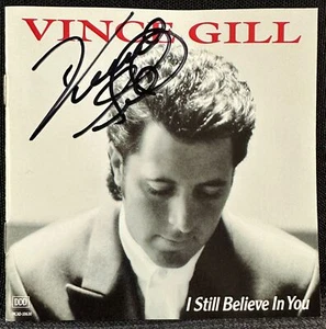 VINCE GILL PERFECTLY AUTOGRAPHED CD COVER. HAND-SIGNED. THE BEST ON EBAY! - Picture 1 of 1