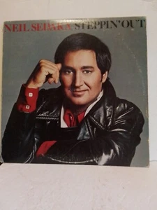 NEIL SEDAKA- STEPPIN' OUT.  VINTAGE 1976.  LP - Picture 1 of 2