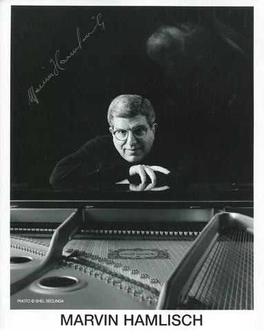 MARVIN HAMLISCH HAND SIGNED 8x10 PHOTO+COA      LEGENDARY COMPOSER Cover