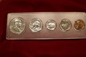 1963 US Mint Proof Coin Set In Whitman Plastic Holder 50c 25c 10c 5c 1c Complete - Picture 1 of 4