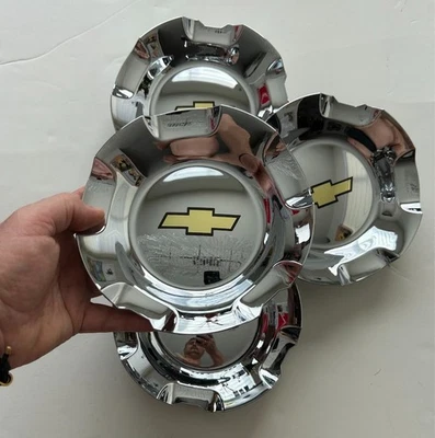 Tapacubos central cromada Chevrolet 4 piezas cubierta de rueda para Chevy Silverado Suburban Foto 1 de 4