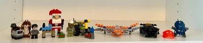 Lot of LEGO Polybag Sets: Harry Potter, Batman, Marvel, Holiday, Bionicle, City  - Image 1 of 4