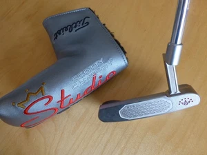 2025 SCOTTY CAMERON STUDIO STYLE NEWPORT PLUS PUTTER / 34" / COVER / EXCELLENT - Picture 1 of 14