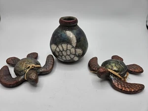 Three Raku Pottery Pieces Bud Vase Two Sea Turtles Iridescent Christopher Matti? - Picture 1 of 9
