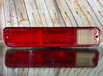 Luz trasera izquierda del conductor OEM Chevrolet GM 1979-87 El Camino hecha en EE. UU. Foto 1 de 4