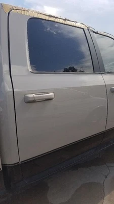 18 DODGE RAM 2500 CREW CAB DOOR ASSEMBLY REAR RIGHT PASSENGER MOCHA LATTE Foto 1 de 4