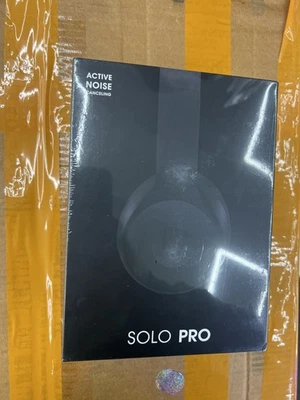 Beats Solo Pro Black - Cancellazione del rumore e wireless modello A 1881 SIGILLATO NUOVO  - Immagine 1 di 4