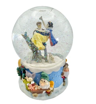 Globo de nieve musical Disney Blancanieves 7 enanos. Te deseamos una Feliz Navidad Foto 1 de 4