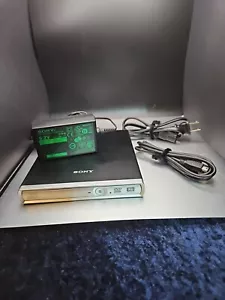 Sony DRX-S70U-W Unità DVD/CD Riscrivibile RW Slim con Alimentatore Adattatore@Dd Tsd - Foto 1 di 8