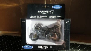 NEW Welly 12822 TRIUMPH 675 DAYTONA Motorcycle Diecast Metal Plastic parts 1:18 - Picture 1 of 6