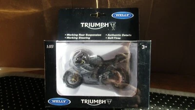 NEW Welly 12822 TRIUMPH 675 DAYTONA Motorcycle Diecast Metal  Plastic parts 1:18 - Image 1 of 4