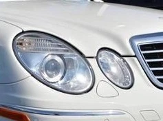 梅赛德斯-奔驰 W211 E 级正品右侧卤素车头灯总成全新 07+ — 第 1/1 张图片