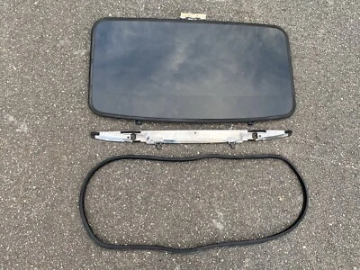 Toyota Truck 4Runner Tacoma 1984-2004 OEM techo corredizo de fábrica panel de vidrio con sello Foto 1 de 4