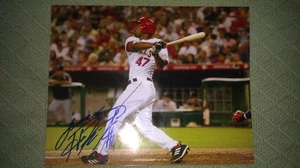 HOWARD "HOWIE" KENDRICK SIGNED ANGELS 8X10 PHOTO - Picture 1 of 2