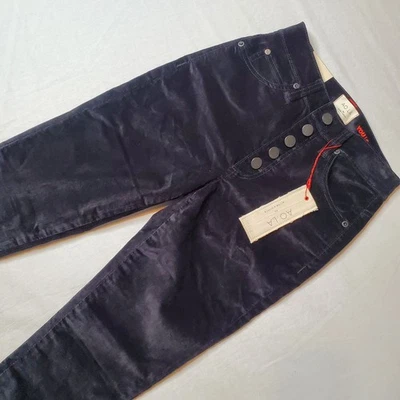 Alice+Olivia Women's 24 NWT High Rise Velvet Skinny Jeans Exposed Buttons Black - Image 1 of 4