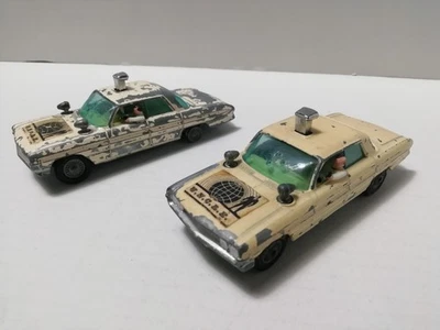 Corgi 2x Oldsmobile 88 U.N.C.L.E. weiß u. creme TV Serie  GT. Britain Konvolut - Bild 1 von 4