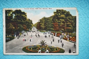 Central Avenue - Belle Isle - Detroit, Michigan - Picture 1 of 2