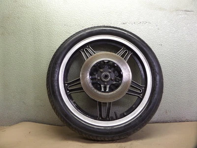 Honda CB650C 1982 llanta delantera con neumáticos Foto 1 de 3