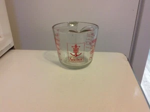 Vintage Anchor Hocking Company Glass 2 Cup Measuring Cup With Pour Spout - Used - Picture 1 of 4