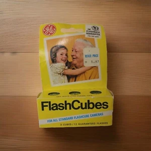 Vintage GE Flash Cubes 3 Pack General Electric NEW OLD STOCK Made In USA - Picture 1 of 4