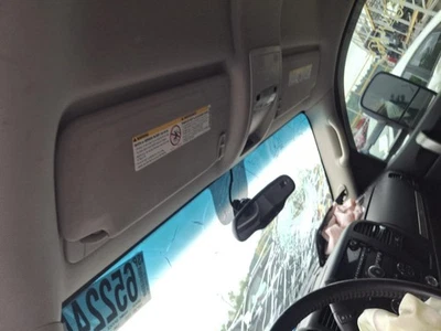 Parasol izquierdo usado se adapta a: camioneta GMC Sierra 2500 2007 con iluminación grado izquierdo Foto 1 de 4