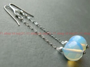 Pendientes de gancho lisos redondos de piedra lunar blanca opalita de 8 mm hechos a mano - Imagen 1 de 12