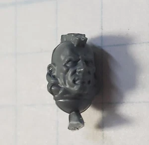 Warhammer 40k Adeptus Custodes Bits Custodian Guard Shield Captain Bare Head #64 - Picture 1 of 4