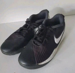 Zapatillas Nike negras/blancas Team Hustle Quick, EE. UU. Juveniles Talla 7Y Deportivas con cordones - Imagen 1 de 7
