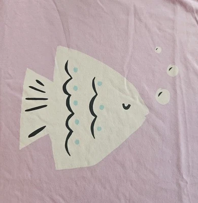 CAMISETA HANNA DIFFERENTSON PÚRPURA PESCADO AJUSTE RELAJADO 140 10 NUEVA CON ETIQUETAS Foto 1 de 4