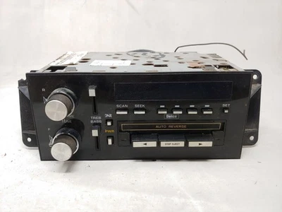 MINT CLEAN OEM Delco 88-96 GM Oldsmobile FM Radio Cassette Stereo  - Image 1 of 4