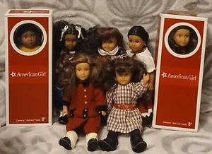 Lote de mini muñecas American Girl (7) retiradas 6" - Imagen 1 de 22