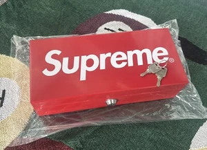 Supreme Lock Box FW11 Rojo (Con Llaves) Supreme Metal Box 2011 Raro Supreme - Imagen 1 de 5